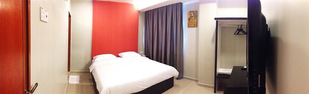 Golden Court Hotel - Tun Abdul Razak Johor Bahru Bagian luar foto