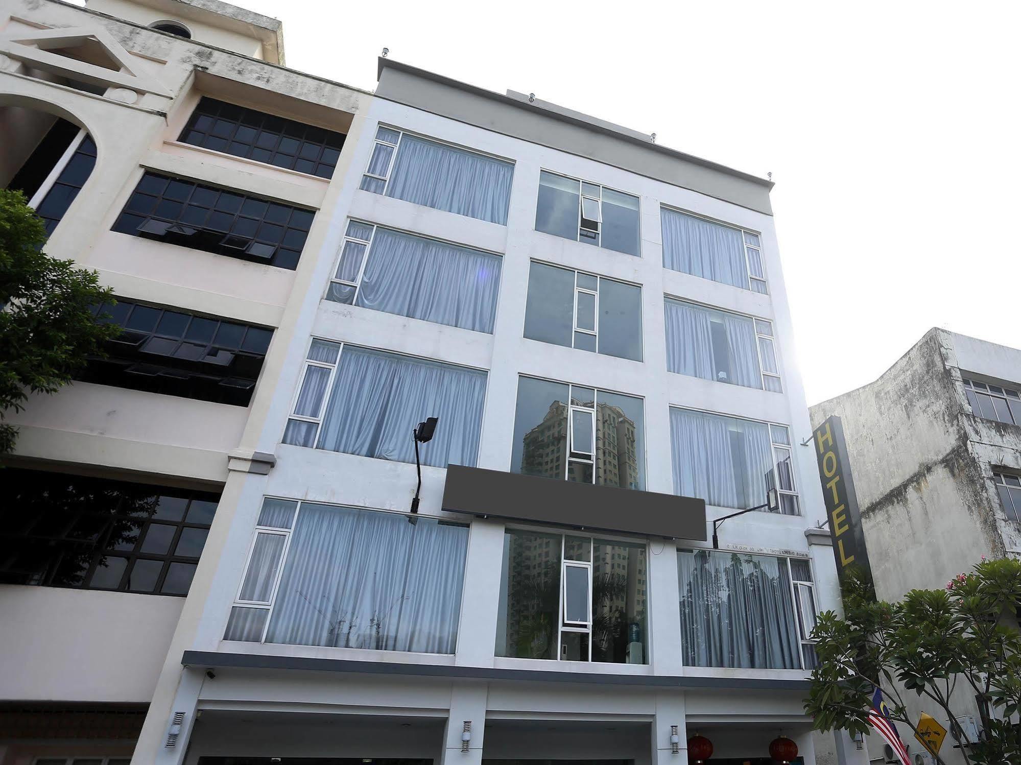 Golden Court Hotel - Tun Abdul Razak Johor Bahru Bagian luar foto